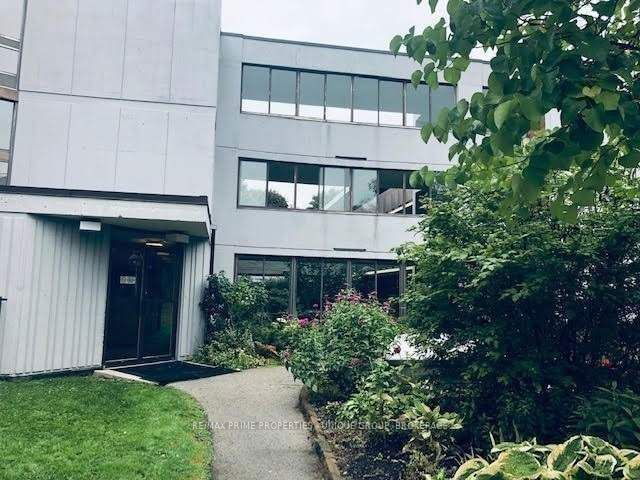 2-105 - 50 Old Kingston Road