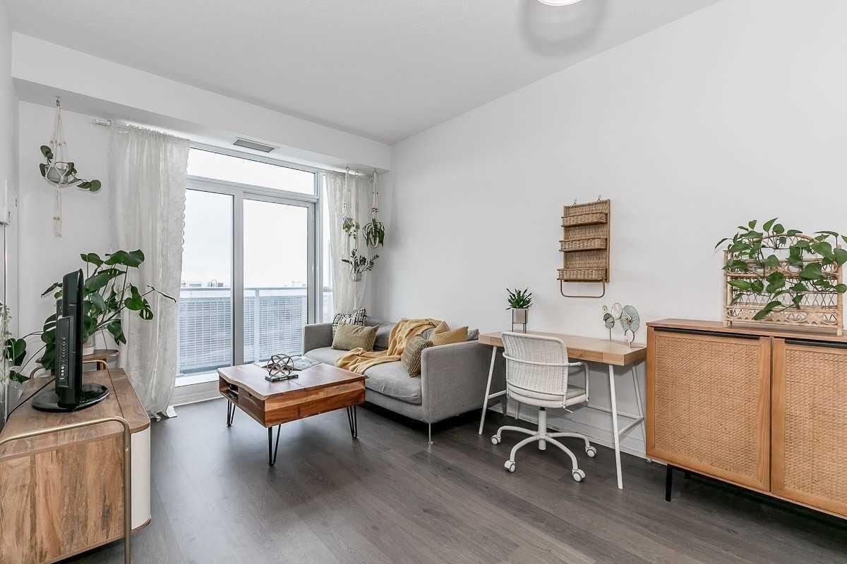 Condo sold at Ph 10-255 Village Green Square, Toronto, Agincourt South-Malvern West, M1S 0L7 - MLS: E5988071