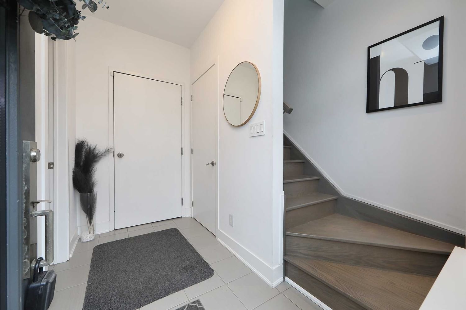 Townhouse sold at 985 Dundas Street, Toronto, South Riverdale, M4M 1R6 - MLS: E5988531