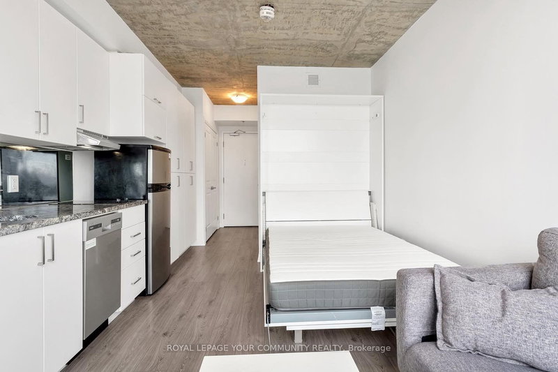 434 - 1900 Simcoe St N, Oshawa, L1G 4Y3 | Image 3