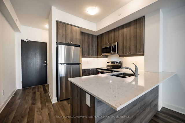 321 - 50 Lakebreeze Drive