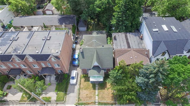 116 Pape Avenue