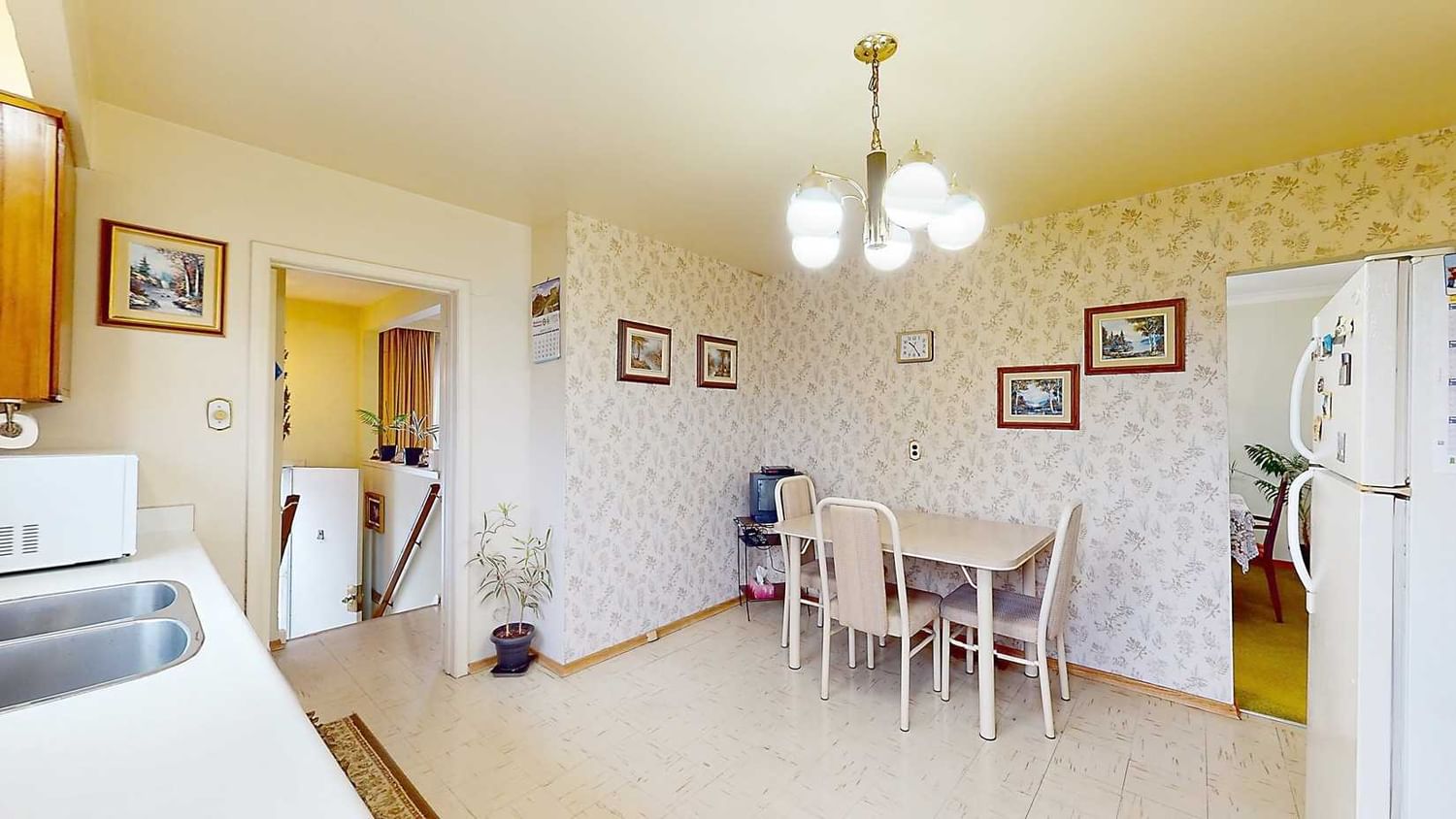 Listing Image 14