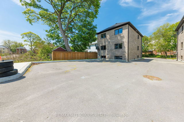 3 - 75 Hogarth Street