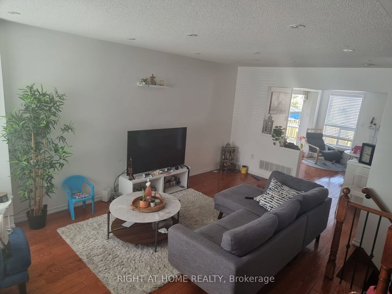 74 Mcsweeney Cres, Ajax, L1T 4G2 | Image 3