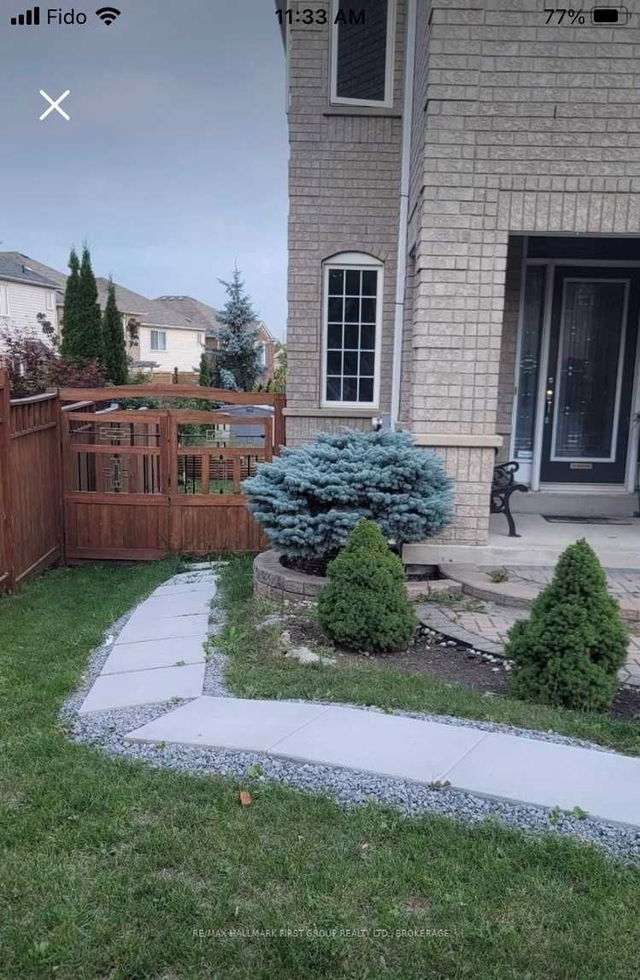 39 Clapperton Basement Drive