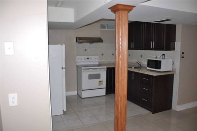 Bsmt-65 Maresfield Drive, Toronto, Ontario image-0-2