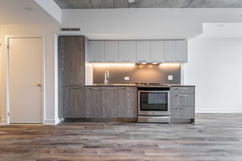 923 - 30 Baseball Pl N, Toronto, M4M 0E8 | Image 2