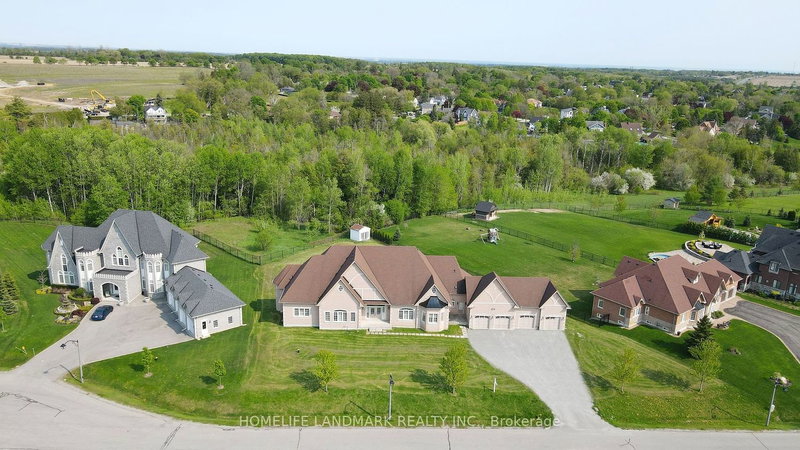 5121 Tom Thomson Crt, Pickering, L1Y 0A1 | Image 2