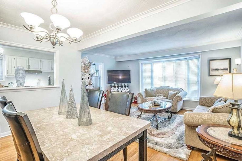 70 Moraine Hill Dr, Toronto, M1T 2A2 | Image 3