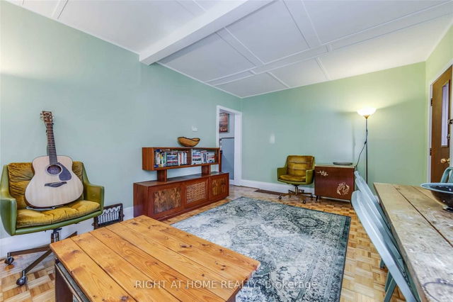 6 Lucy Ave Avenue