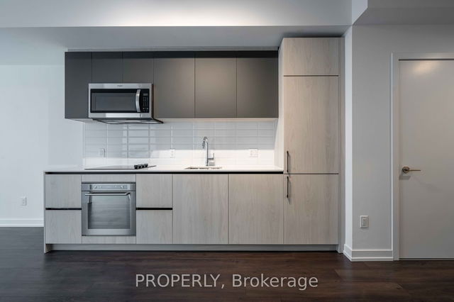 429 - 150 Logan Avenue