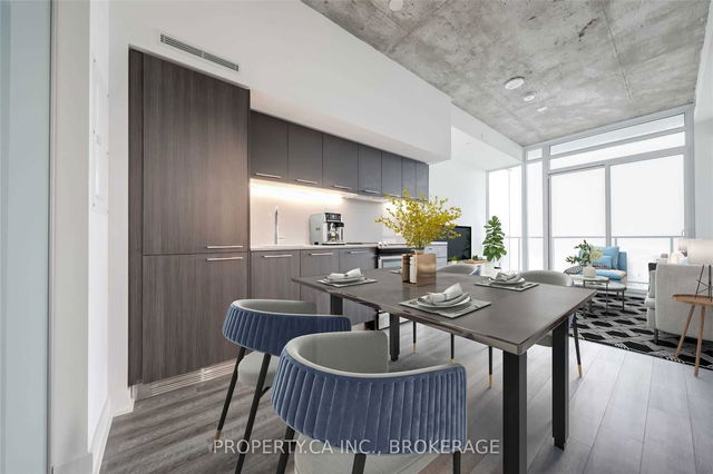 1206 - 25 Baseball Place