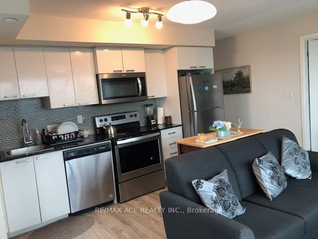 1609 - 2150 Lawrence Ave E, Toronto, M1R 3A7 | Image 2