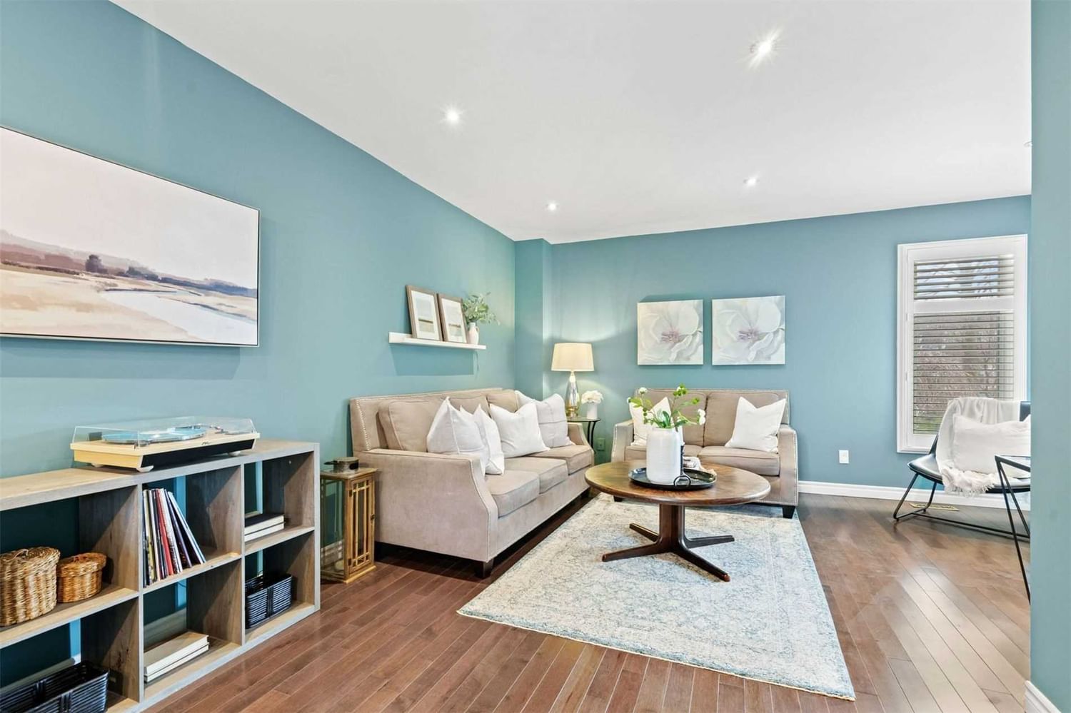 Listing Image 15