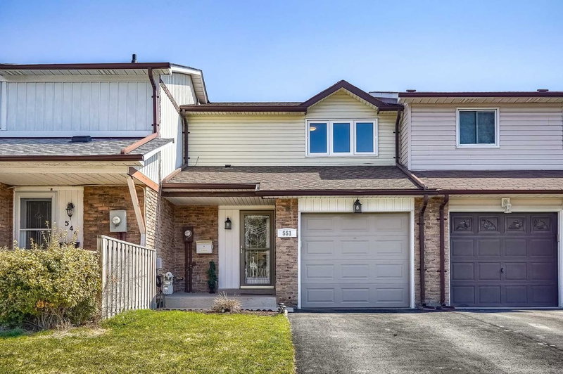 551 Dorchester Dr, Oshawa, L1J 6L3 | Image 2