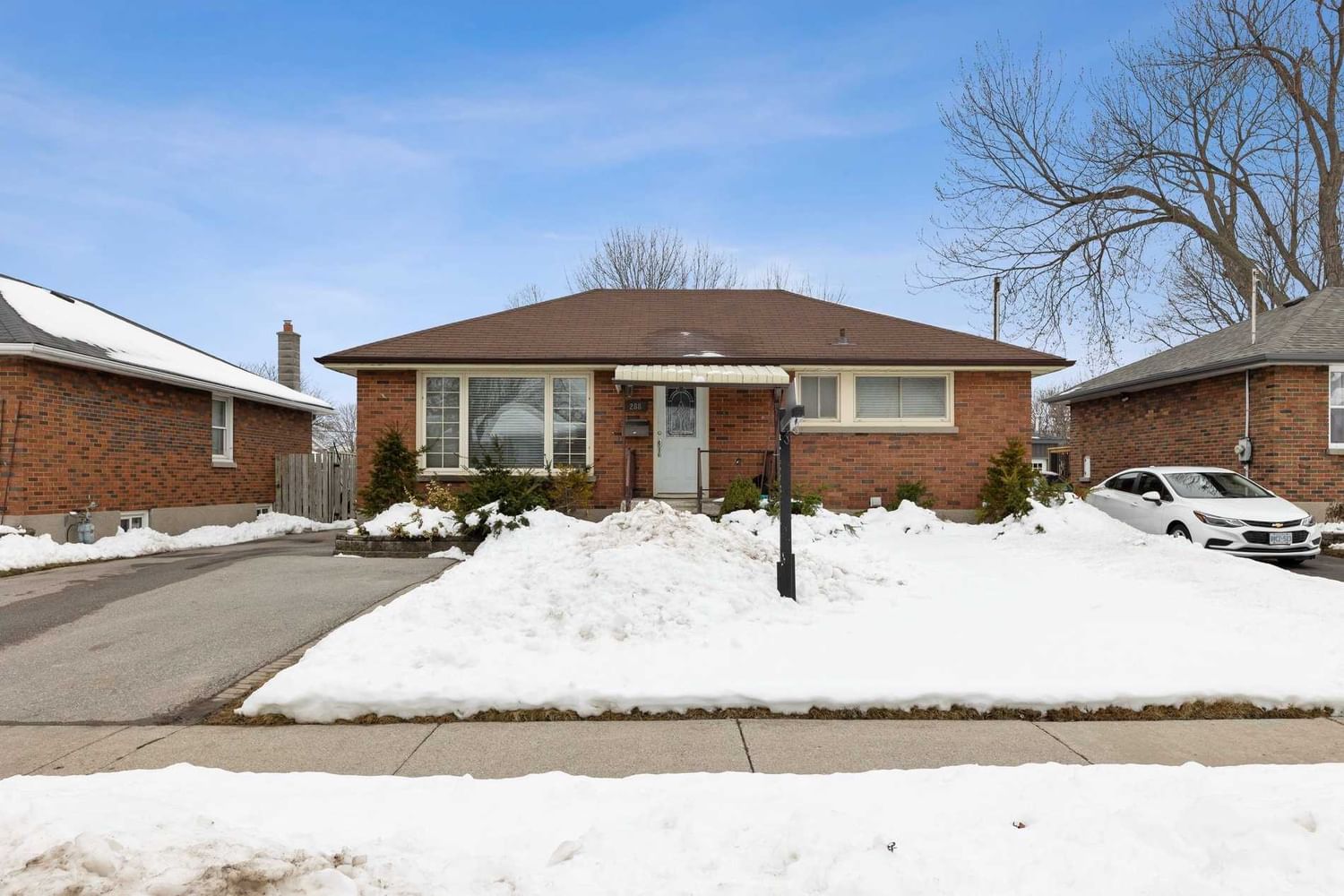 Detached House leased at 288 Baldwin Street, Oshawa, Donevan, L1H 6H4 - MLS: E6033115