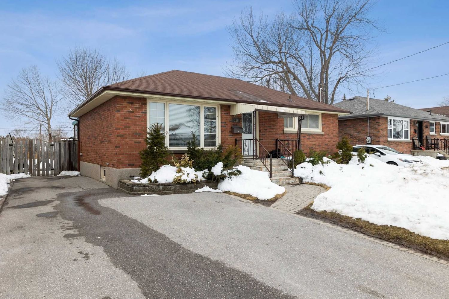 Detached House leased at 288 Baldwin Street, Oshawa, Donevan, L1H 6H4 - MLS: E6033115