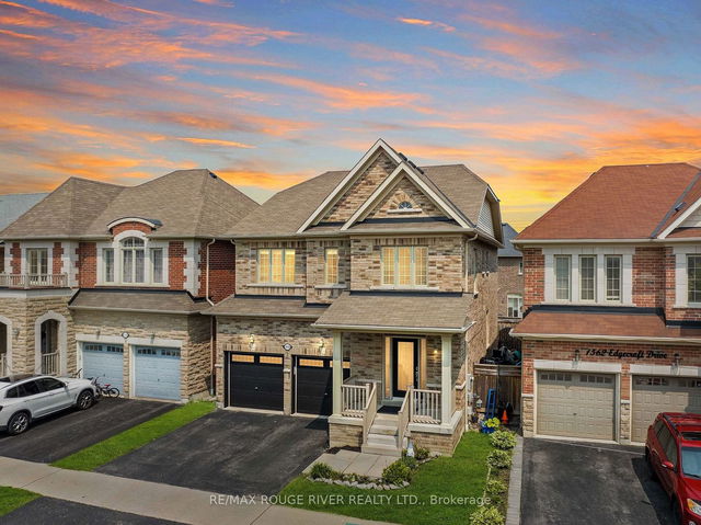 1560 Edgecroft Drive