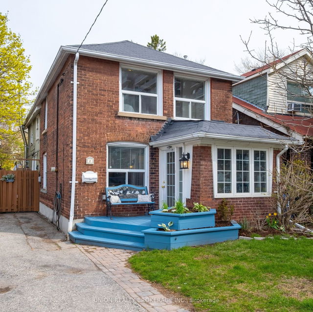 2 Meadow Avenue