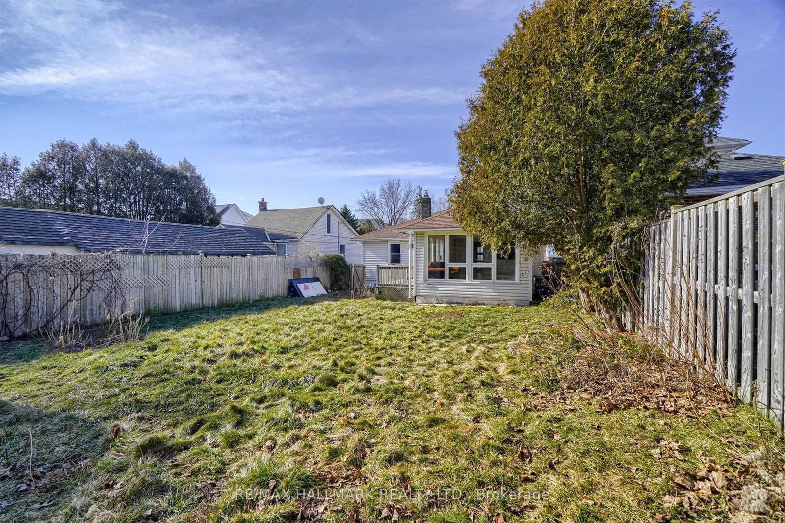 Listing Image 7