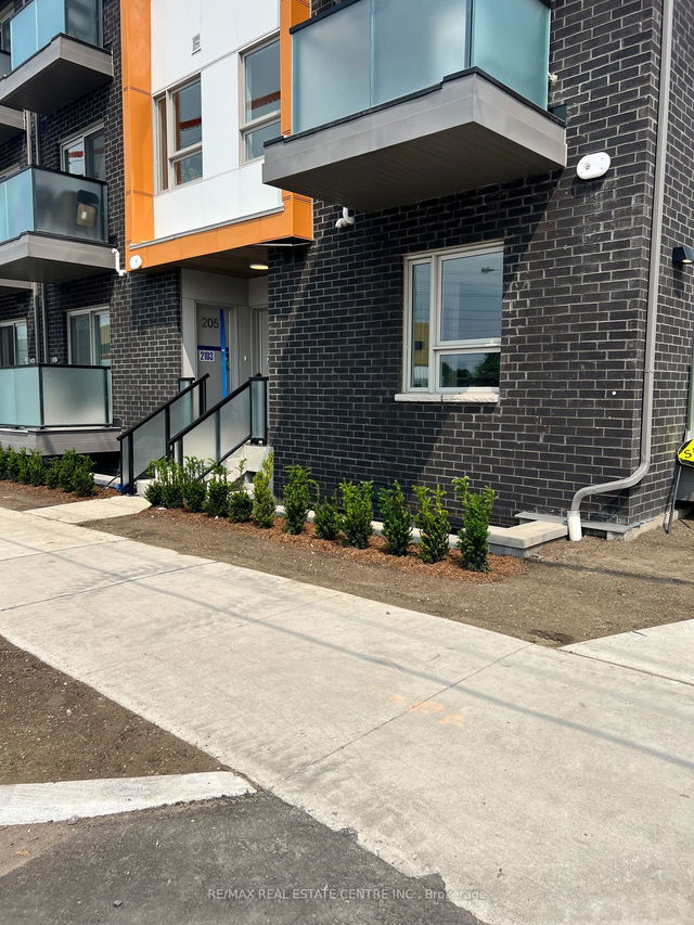 2104 - 2787 Eglinton Avenue