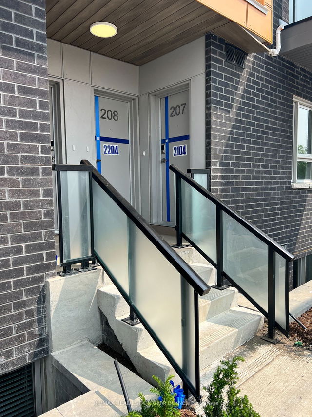2104 - 2787 Eglinton Avenue