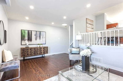 Unit 5 — 2020 Pharmacy Ave, Toronto - L'Amoreaux image-0-3
