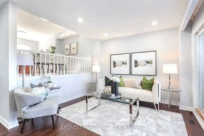 Unit 5 — 2020 Pharmacy Ave, Toronto - L'Amoreaux image-0-4