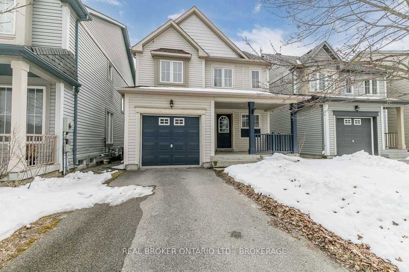 52 Norland Circ, Oshawa, L1L 0A6 | Image 2