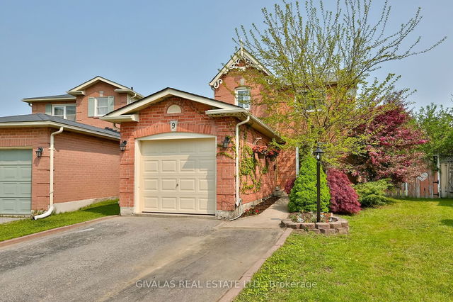 9 Yorkville Court