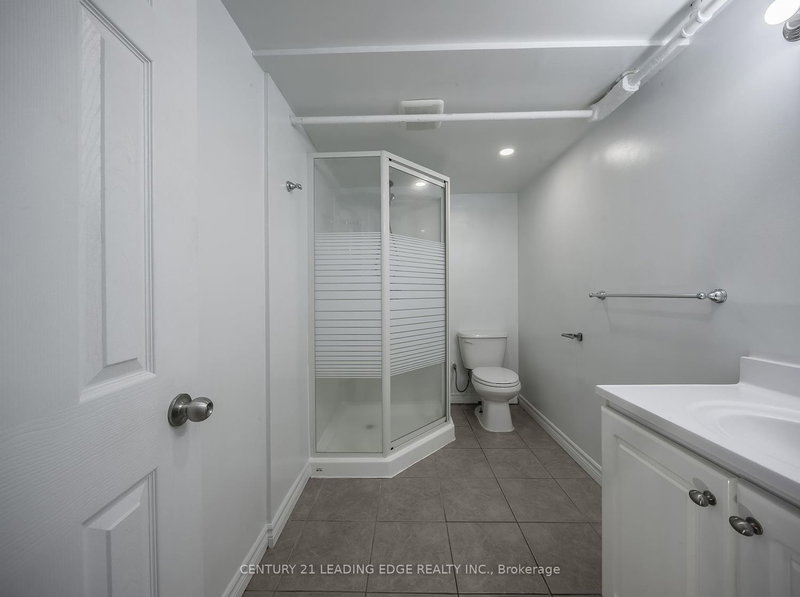 Lower - 84 Central Park Blvd N, Oshawa, L1G 5Y5 | Image 3