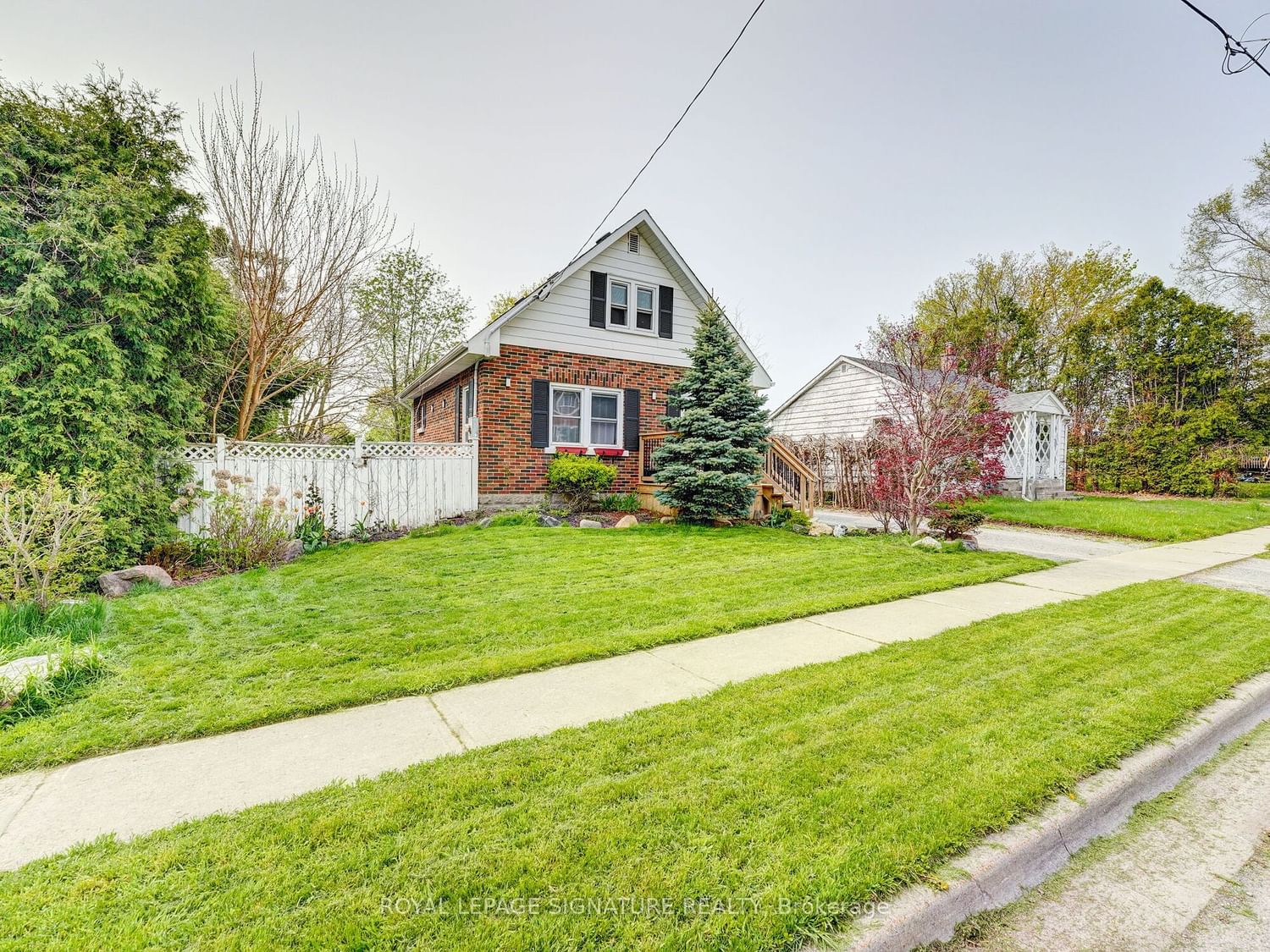 Listing Image 3