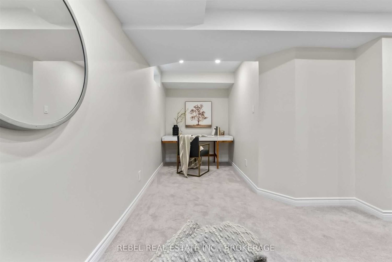 Listing Image 37