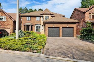 22 Stornoway Court