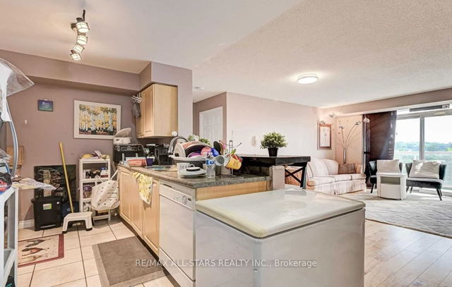 817 - 3650 Kingston Road
