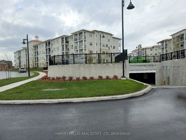 406 - 50 Lakebreeze Drive