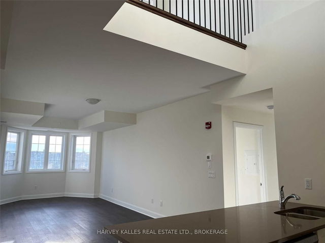 406 - 50 Lakebreeze Drive