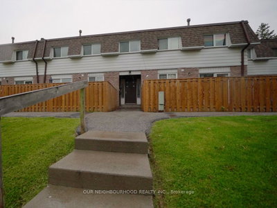 Townhouse sold at 13-730 Cedar Street, Oshawa, Ontario, L1H 4M6 - Lakeview - MLS: E6049196