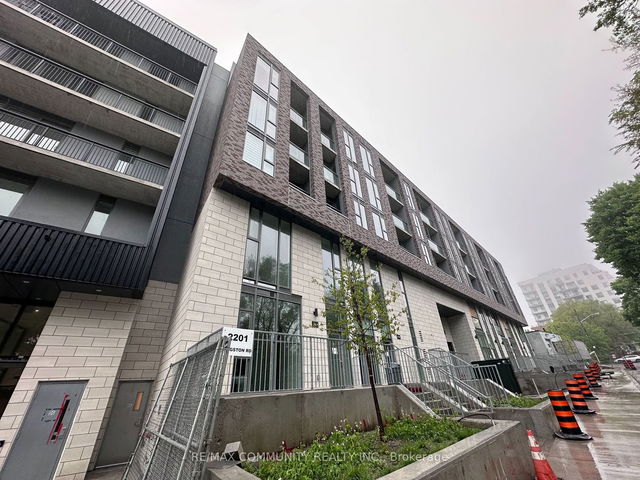 801 - 90 GLEN EVEREST Road