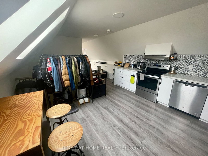 4 - 1258 Broadview Ave, Toronto, M4K 2T4 | Image 3