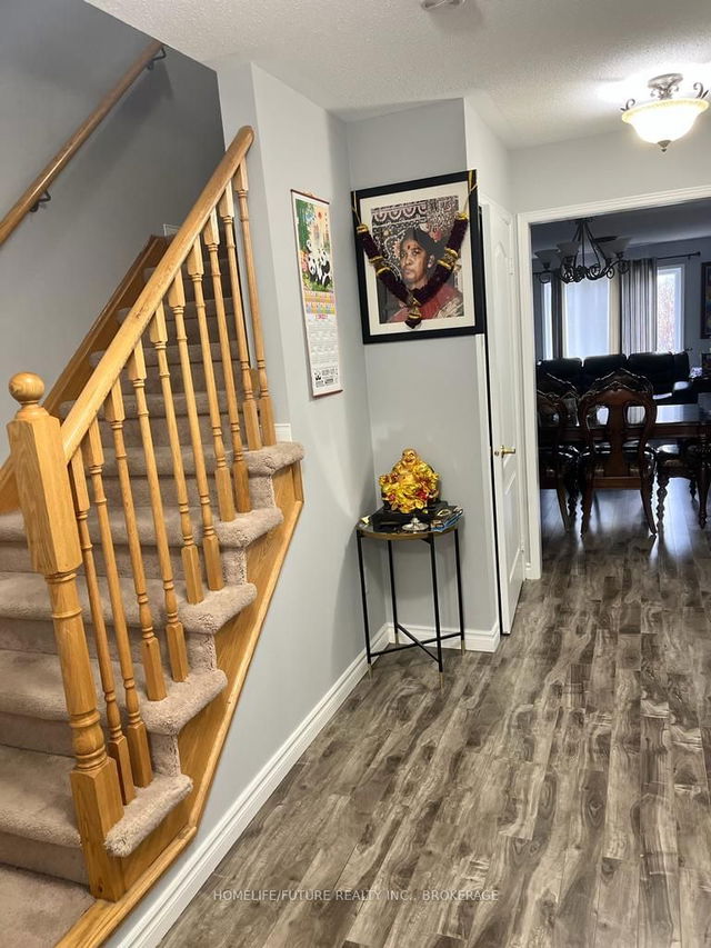 138 Lander Crescent