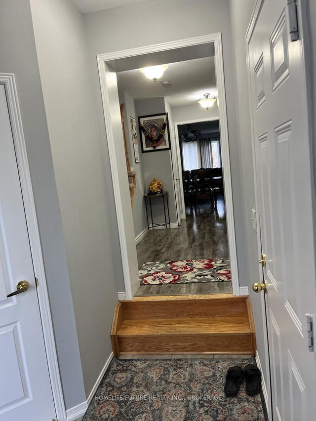 138 Lander Crescent