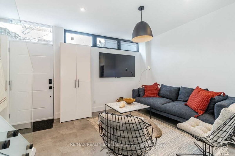 Coach - 238 Pape Ave, Toronto, M4M 2V8 | Image 3