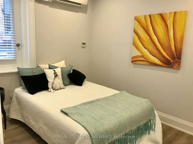 1 - 1480 Dundas Street