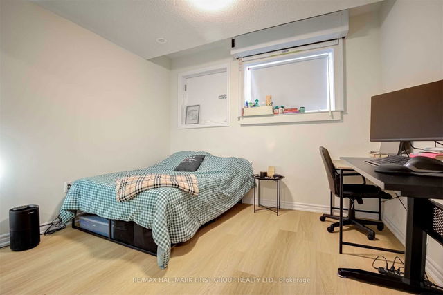 2 - 470 Beresford Path