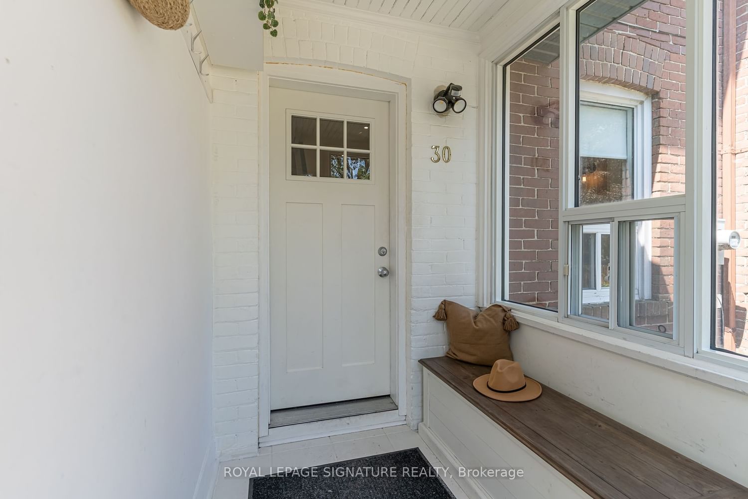 Townhouse sold at 30 Hannaford Street, Toronto, East End-Danforth, M4E 3G7 - MLS: E6065904