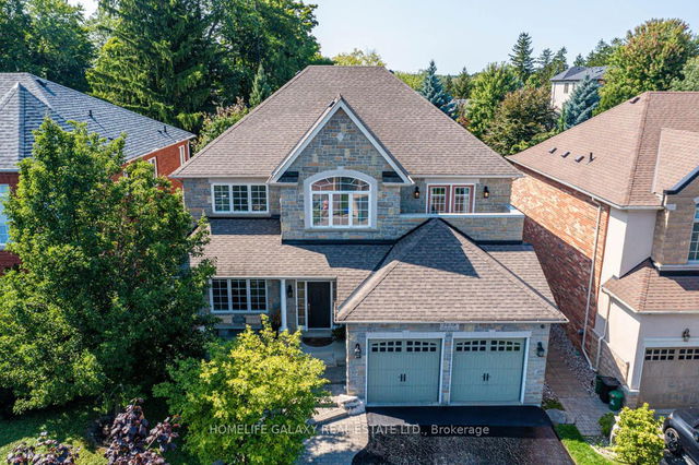 1638 Heathside Crescent