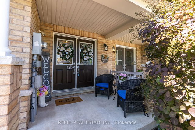 1414 Glaspell Crescent