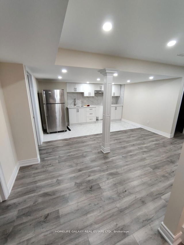 Bsmnt - 67 Henry Smith Avenue